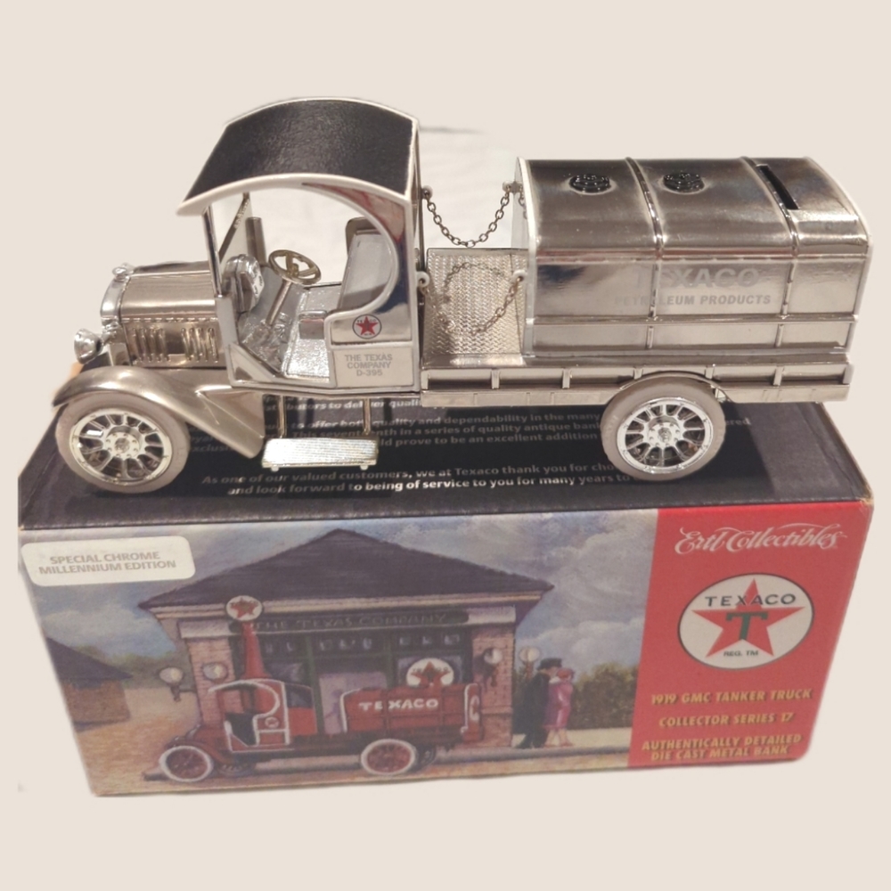 Vintage Texaco Collectible 1919 GMC Tanker Truck Coin Bank